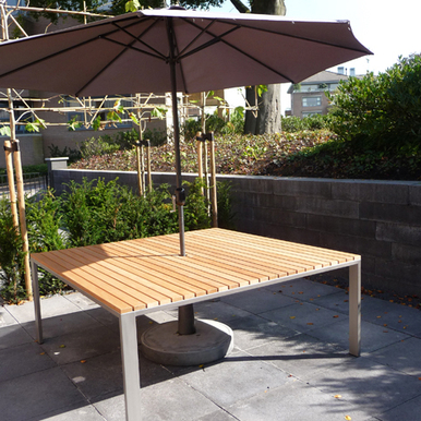 Tuintafel met parasol