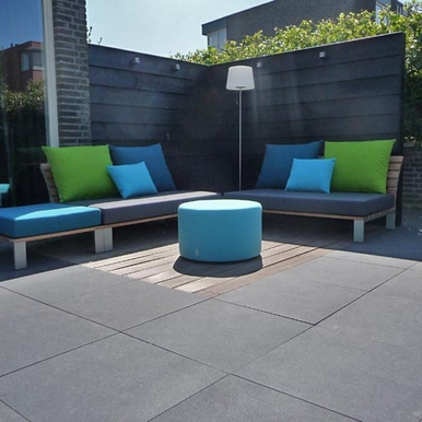 Relaxbank op zonneterras